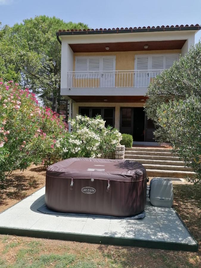 Guesthouse Butkovic Punat Eksteriør bilde